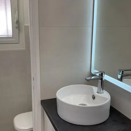 Appartamento Hyères, 2 Pièces, 4 Personnes - Fr-1-335-52 Hyères